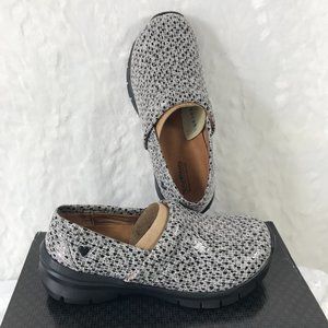 Nurse Mates Womens Libby NIB Chic Lightweight